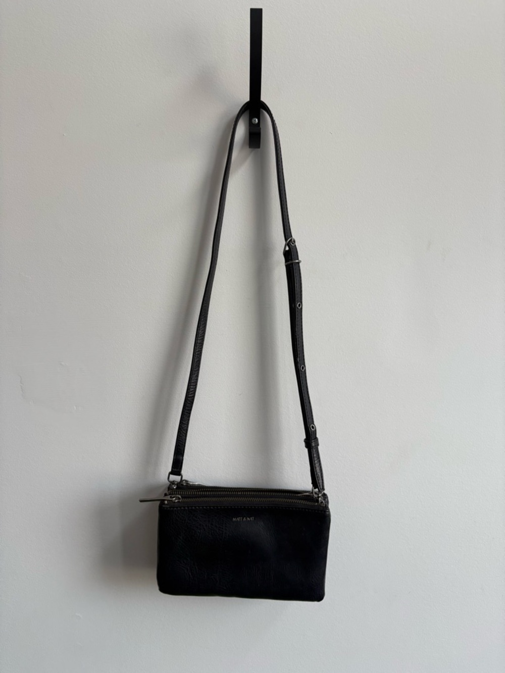 Matt & Nat Black Crossbody Purse